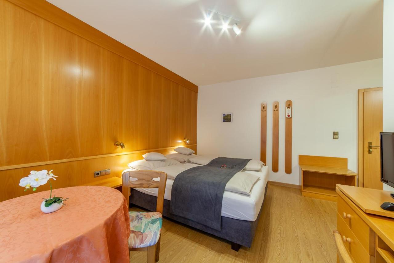 Fruehstuecks-hotel Olympia Hotel 3*